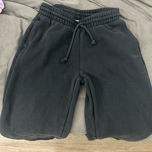 Aritzia TNA Wide-leg Sweatpants Boyfriend Fit - Picture 1 of 3